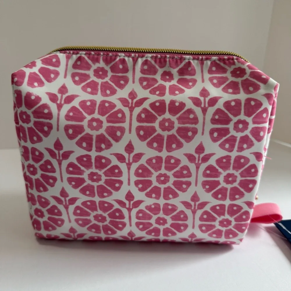 Roller Rabbit x Target Daisy Floral Pink Toiletry Bag NWT - Picture 3 of 9